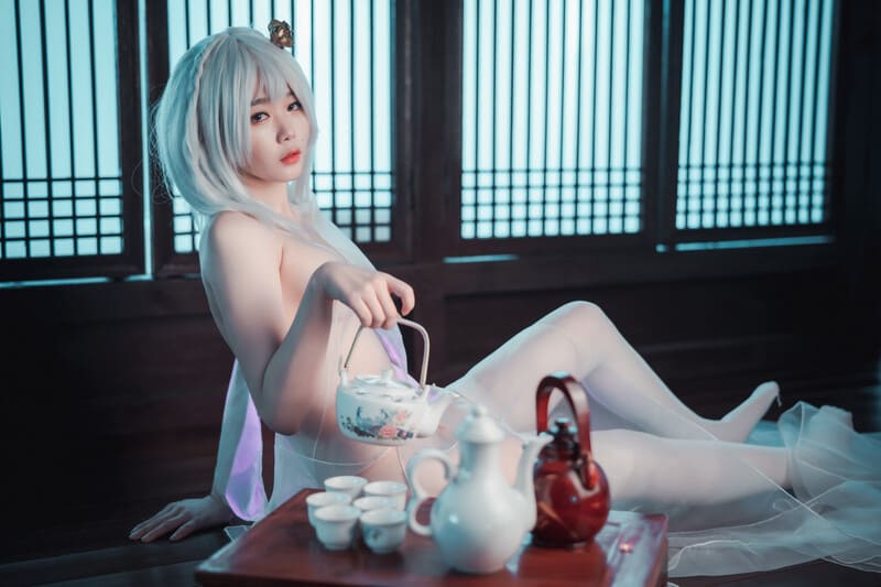gái xinh cosplay khỏa thân