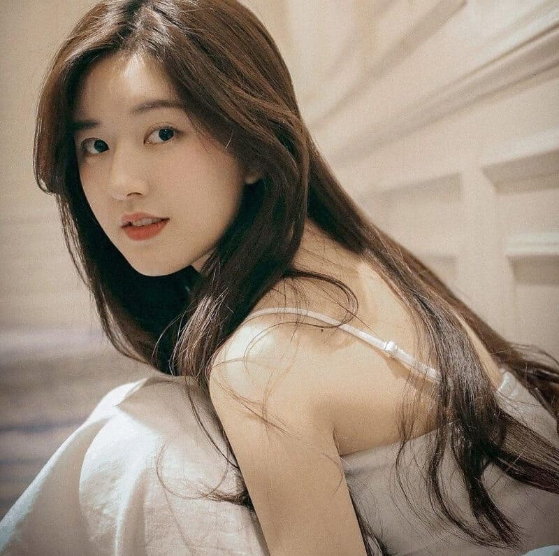 Gái xinh China mang vẻ đẹp ngây thơ