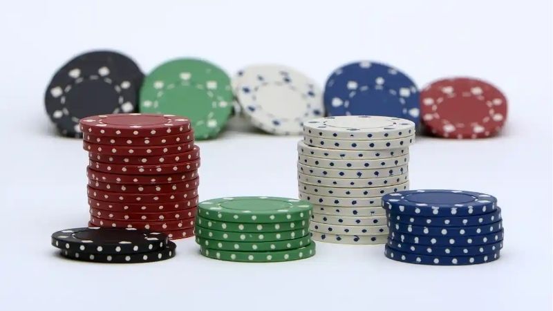 Xác Suất Outs Và Odds | Tối Ưu Chiến Lược Bàn Poker Sunwin